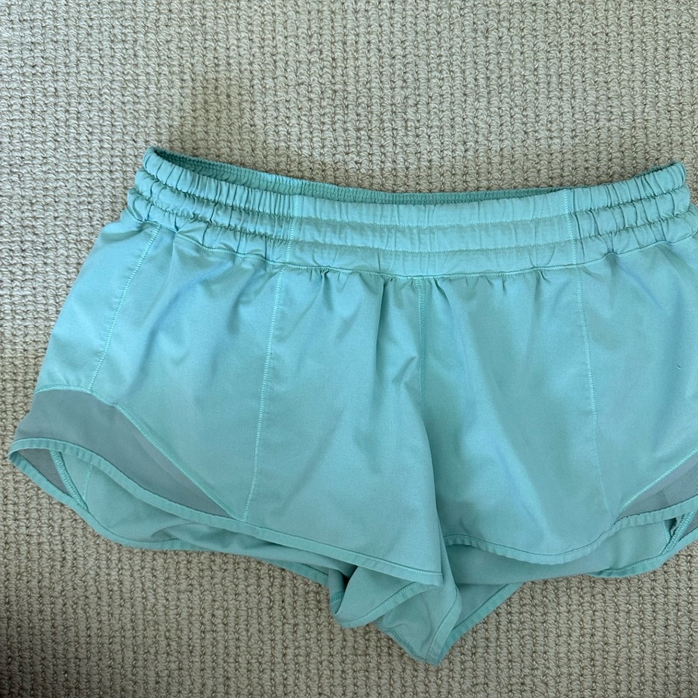 Lululemon 2” hotty hot short II mint green size 8